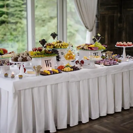 Westhills Town & Bukowel