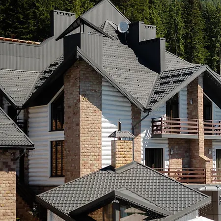 Westhills Town & Bukovel