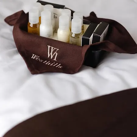 Westhills Town & Bukoveľ