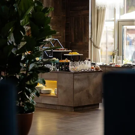 Westhills Town & 5* Bukoveľ