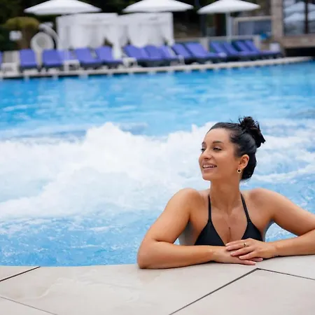 Resort Westhills Town & Bukovel