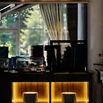 Resort Westhills Town &