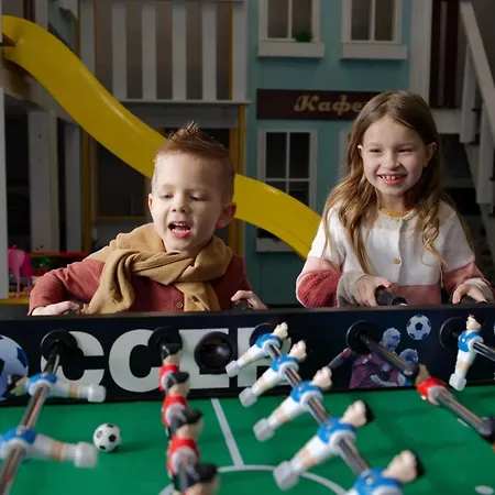 منتجع Westhills Town & 5*