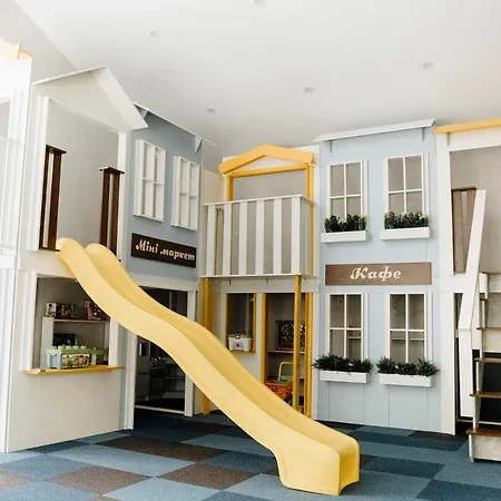 Westhills Town & منتجع 5*