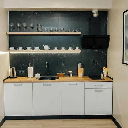 Westhills Town & منتجع بوكوفِل